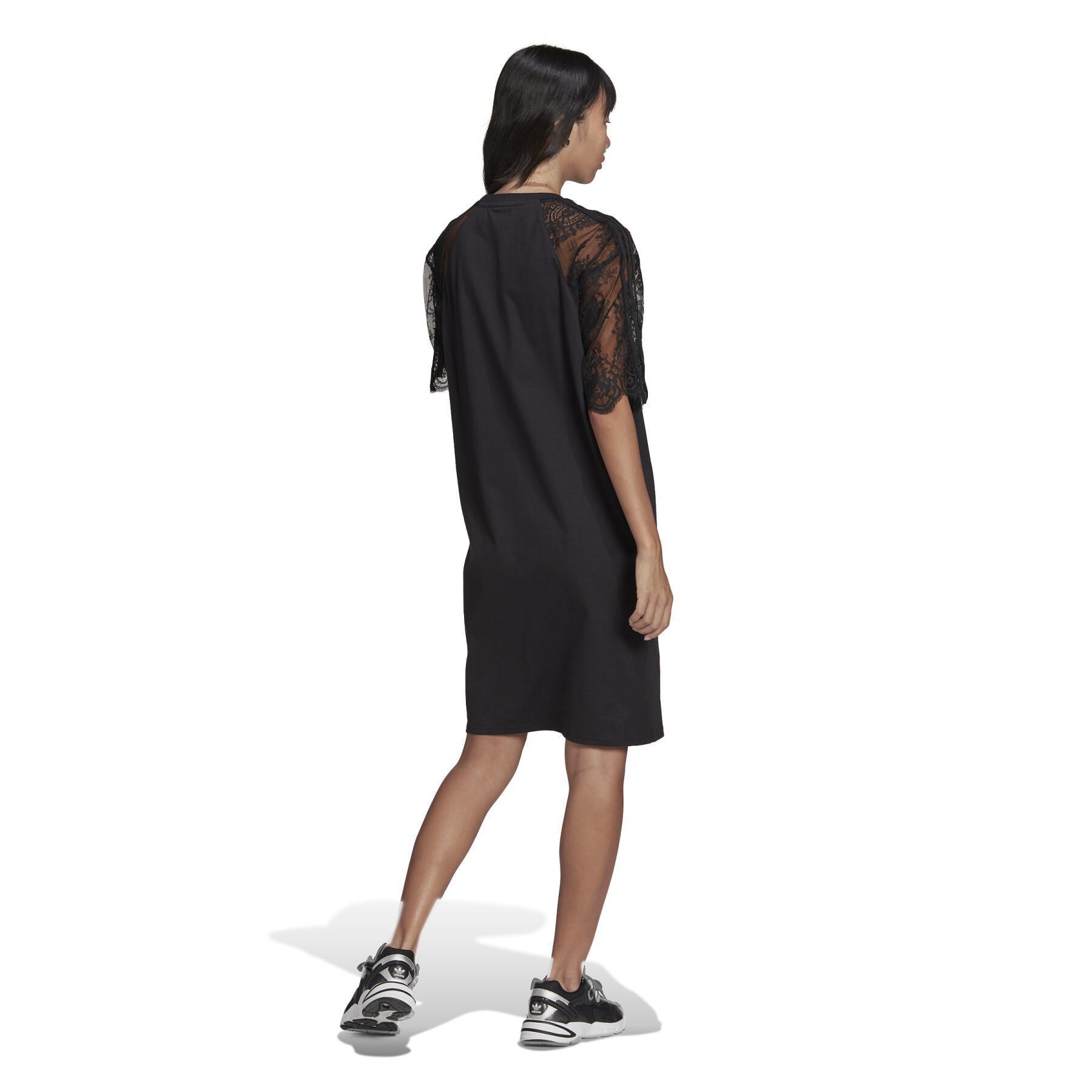Women's oversized T-shirt adidas Originals Adicolor Classics Lace